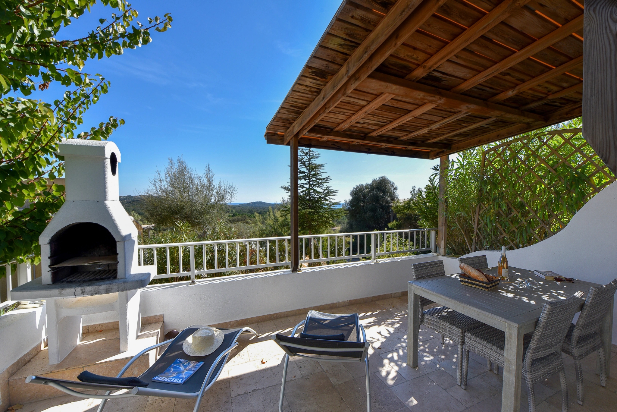 Apartment in Porto-Vecchio for 4 to 6 people