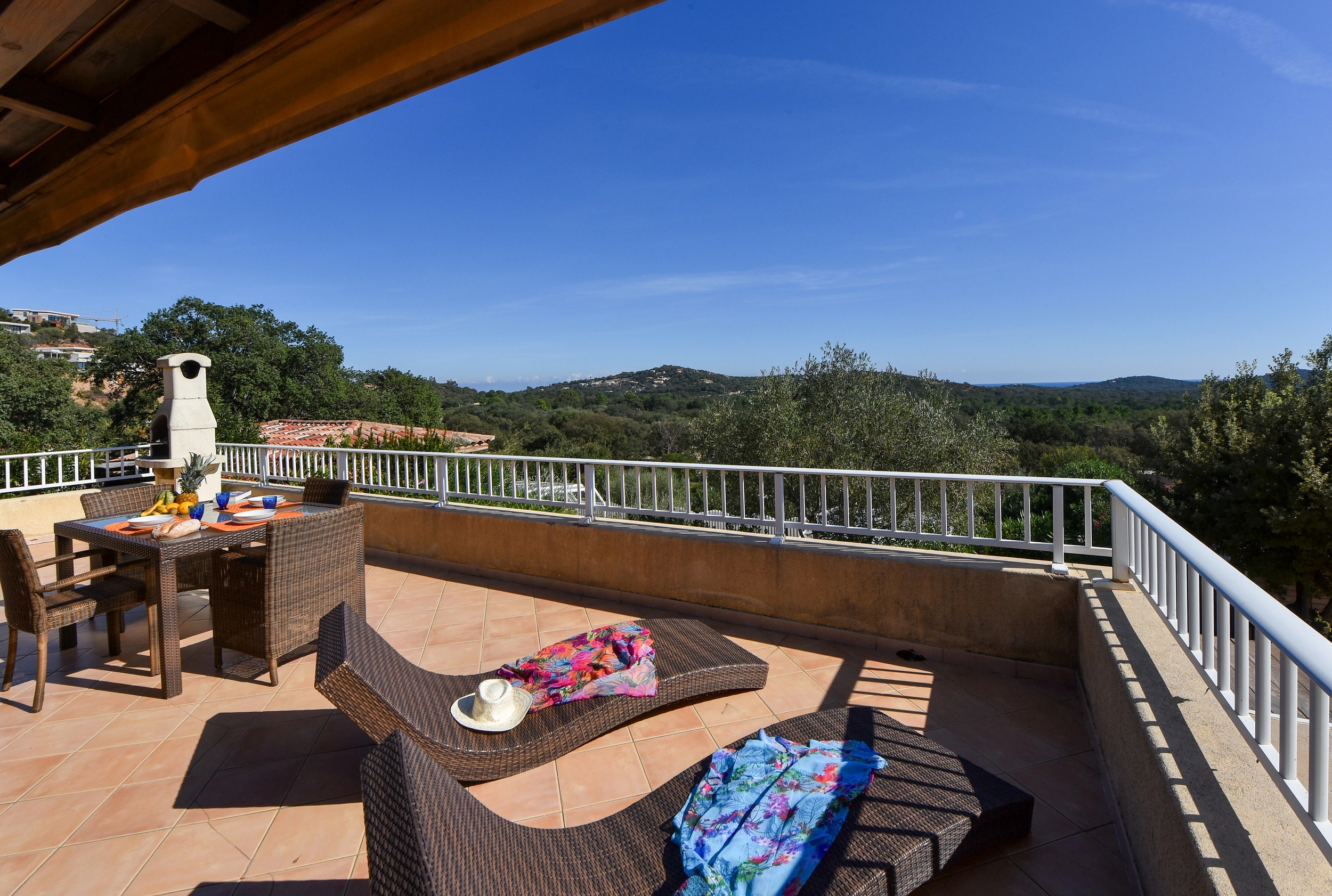 Villa superior con vista panoramica sul mare a Porto-Vecchio