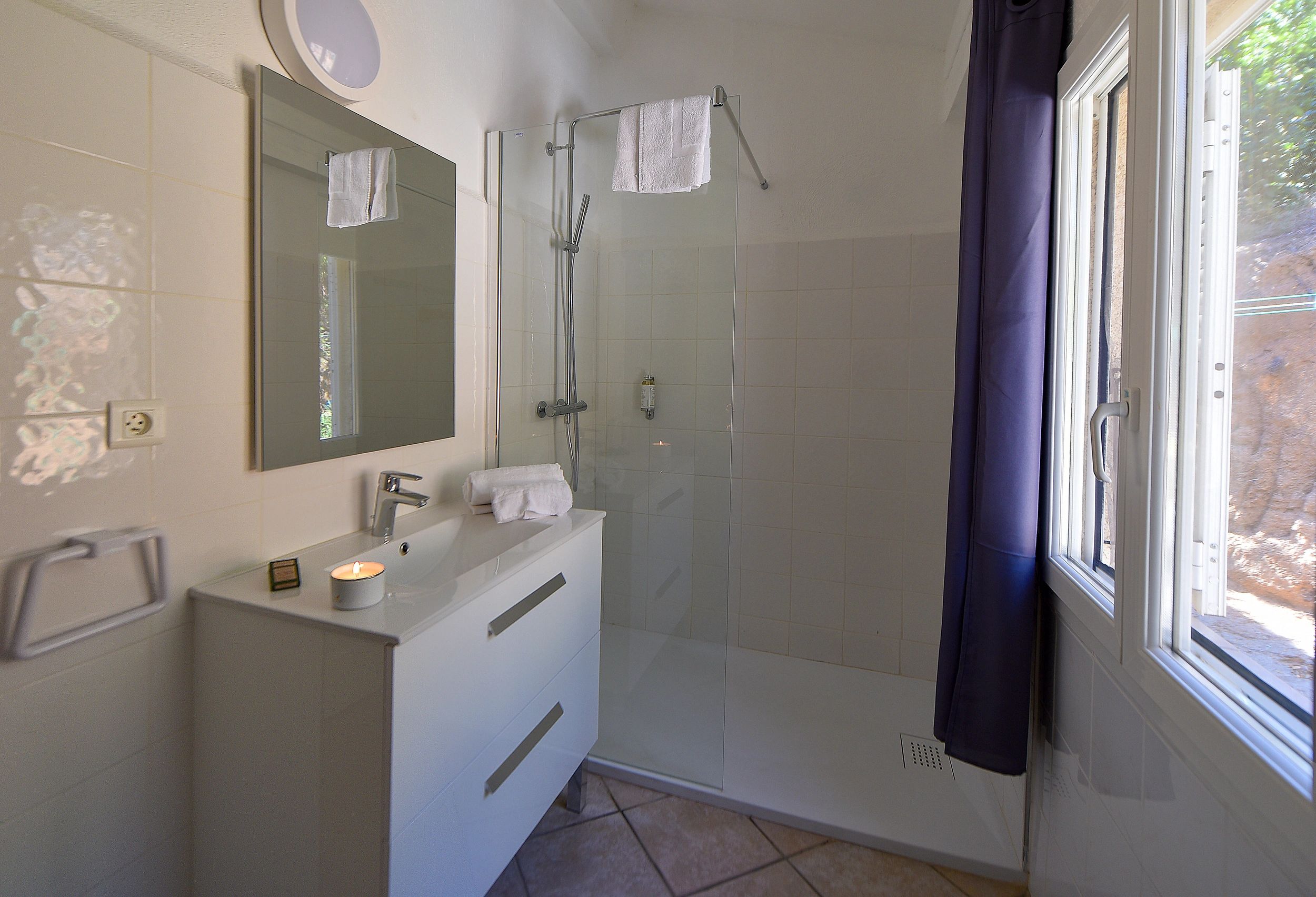 Villa pour 4 personnes à Porto-Vecchio avec grande salle de bain